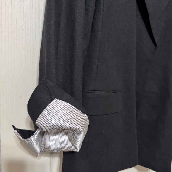 Calvin Klein Black Linen Blazer - Picture 2 of 3